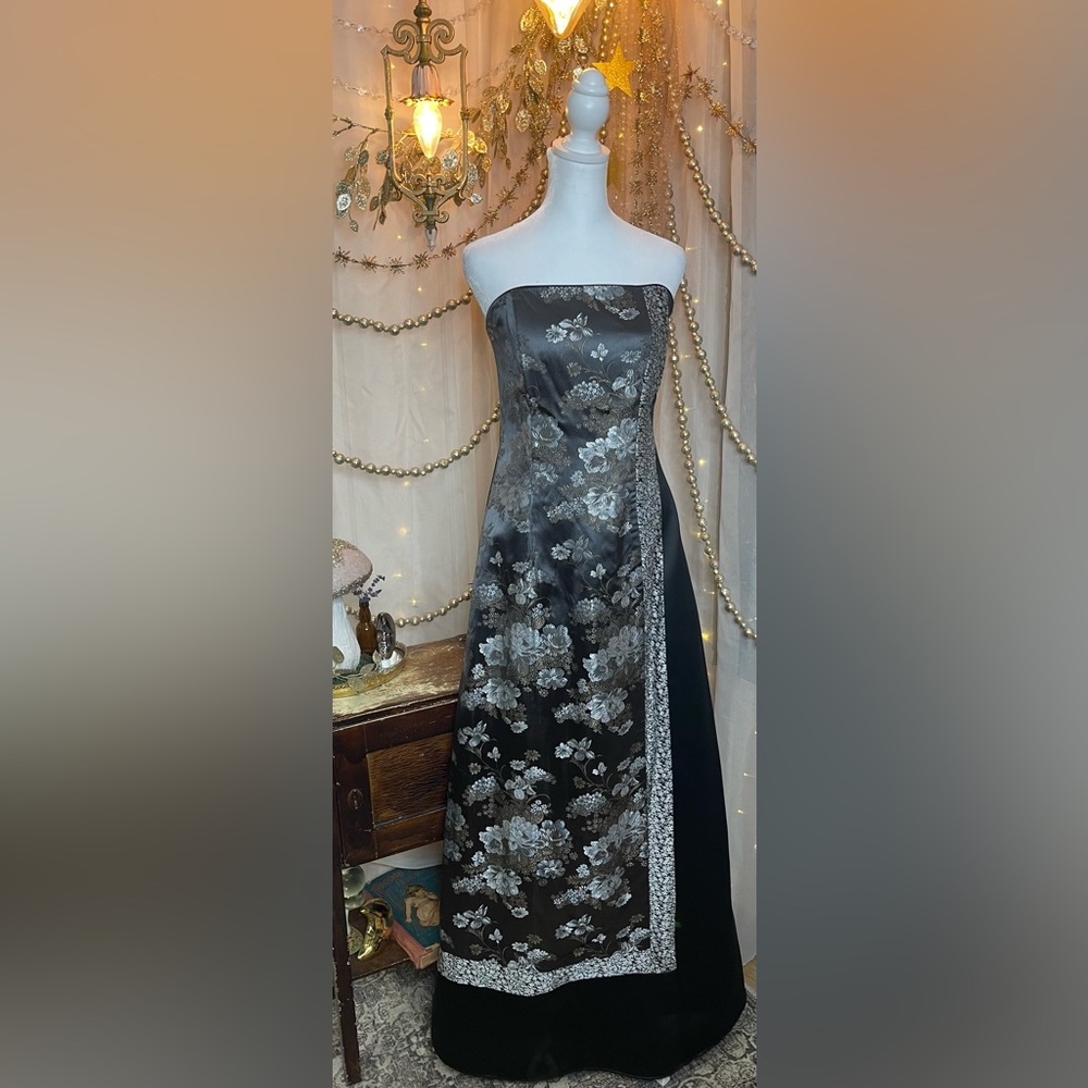 Vintage Jessica McClintock Black Embellished Strapless Gown